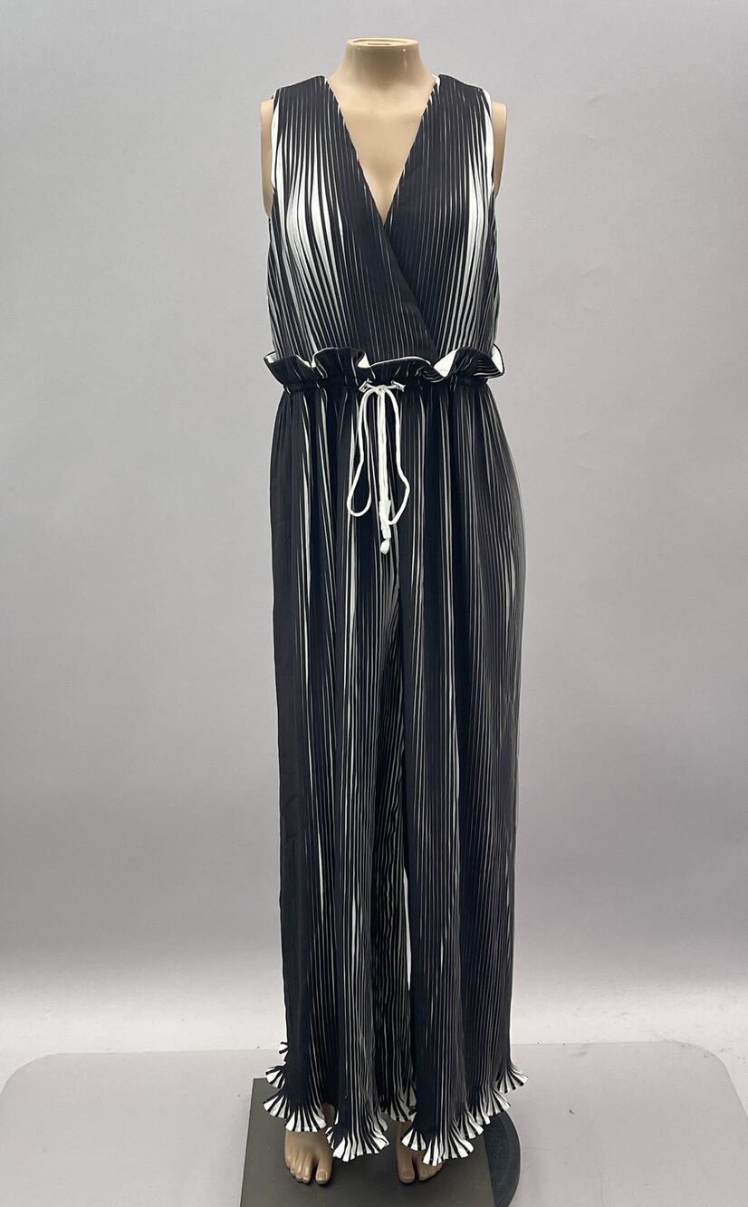 C/MEO Collective Jumpsuit Women M Dream Chaser Black Pleated Plunging Formal NEW